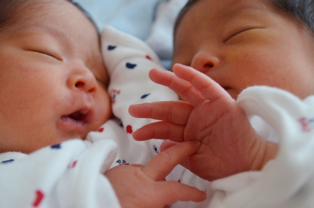 仲間由紀恵の双子の子供の性別 名前 顔写真は 産後きれいな理由は
