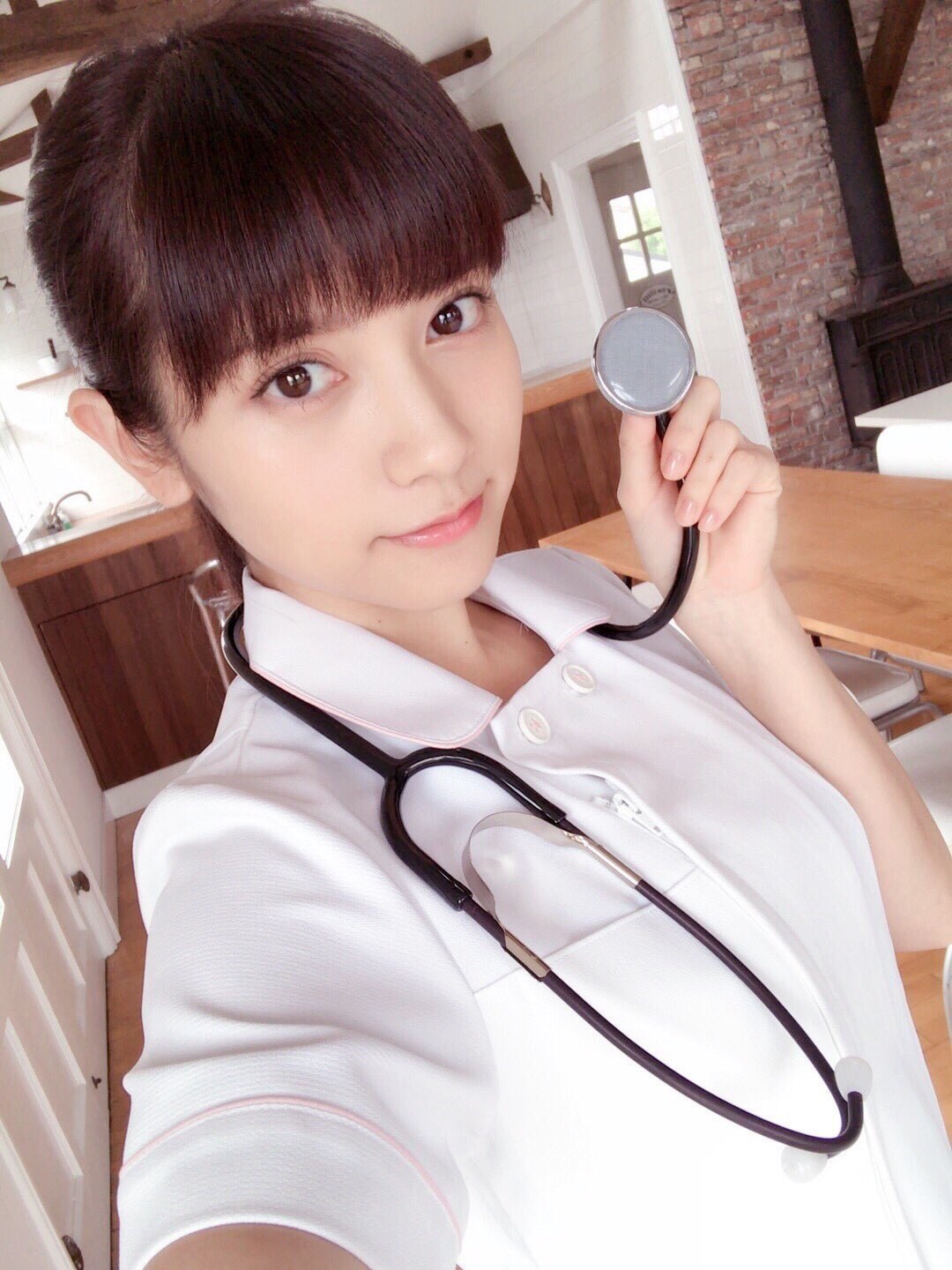 桃月なしこは結婚している？東大との関係や本名などプロフィールは？